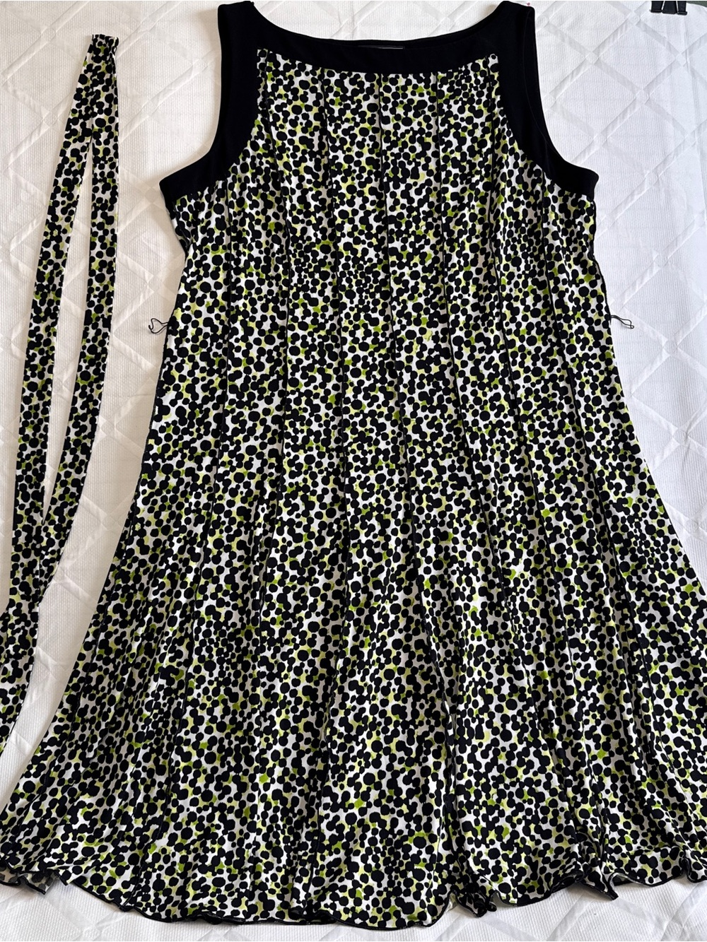 Jessica Howard Women’s 20W Sleeveless Tie Waist Dress Black White Green Print